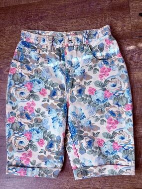 Express Floral High-Rise Shorts in Cream, Blue and Pink